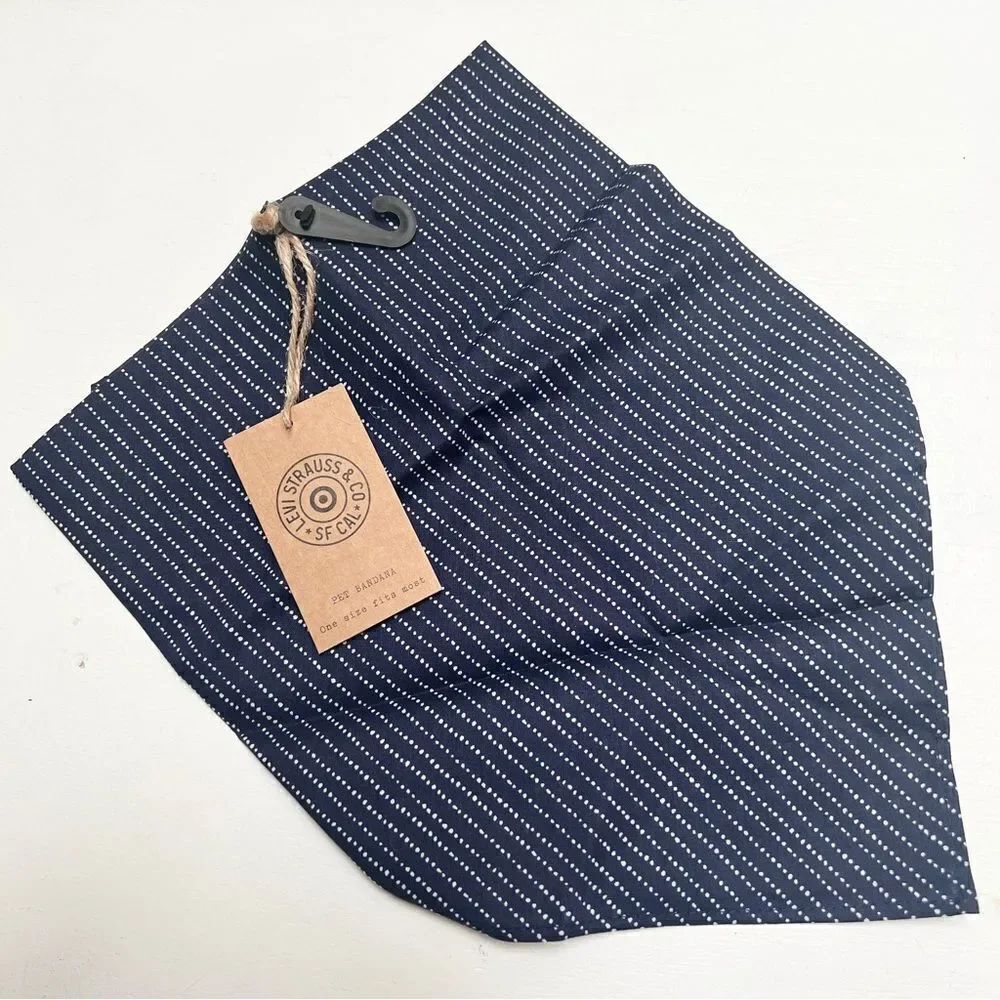 LevisĀ x Target 18ā x 18āāDog Bandana NavyāBlue